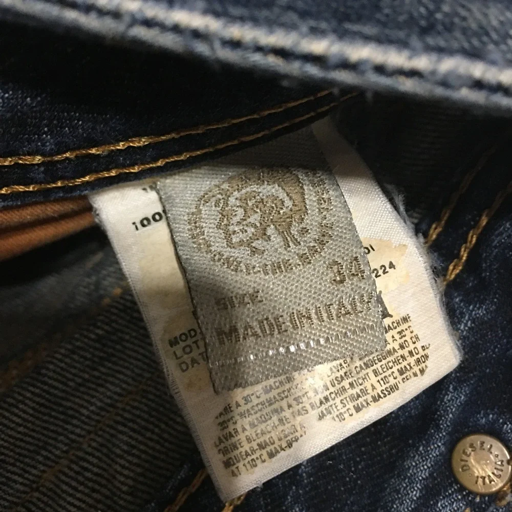 Diesel Farco Jeans Mens 34 Blue Straight Leg Zipper Pockets Distressed